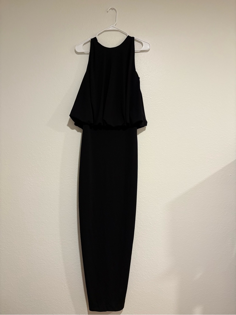 Black Sleeveless Open Back Blouson Maxi Dress